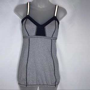 Lululemon Gray white striped Light Up Top Sz 6 EUC